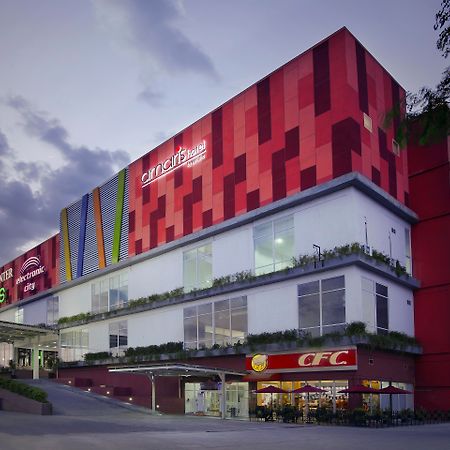 Amaris Hotel Ponorogo מראה חיצוני תמונה