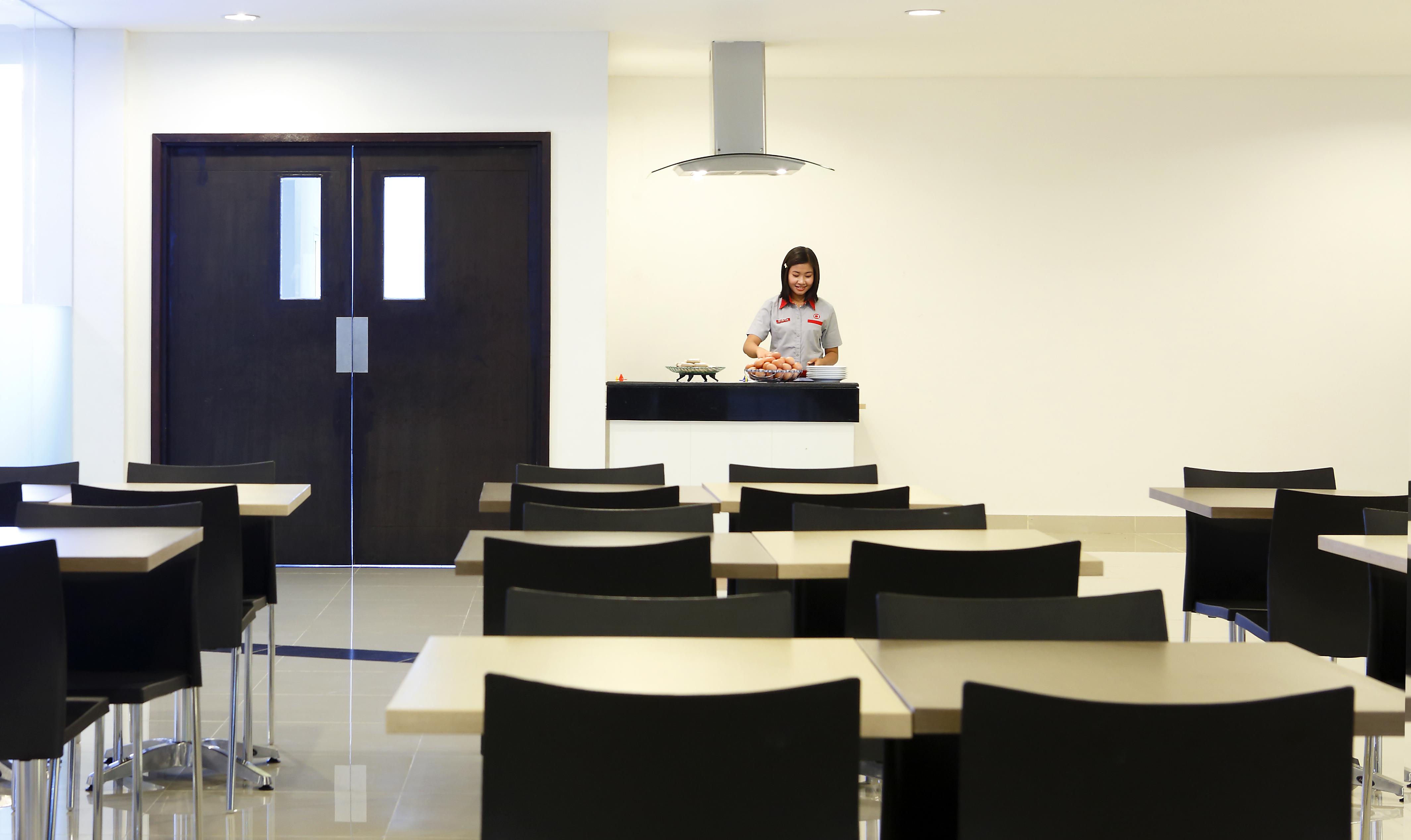 Amaris Hotel Ponorogo מראה חיצוני תמונה