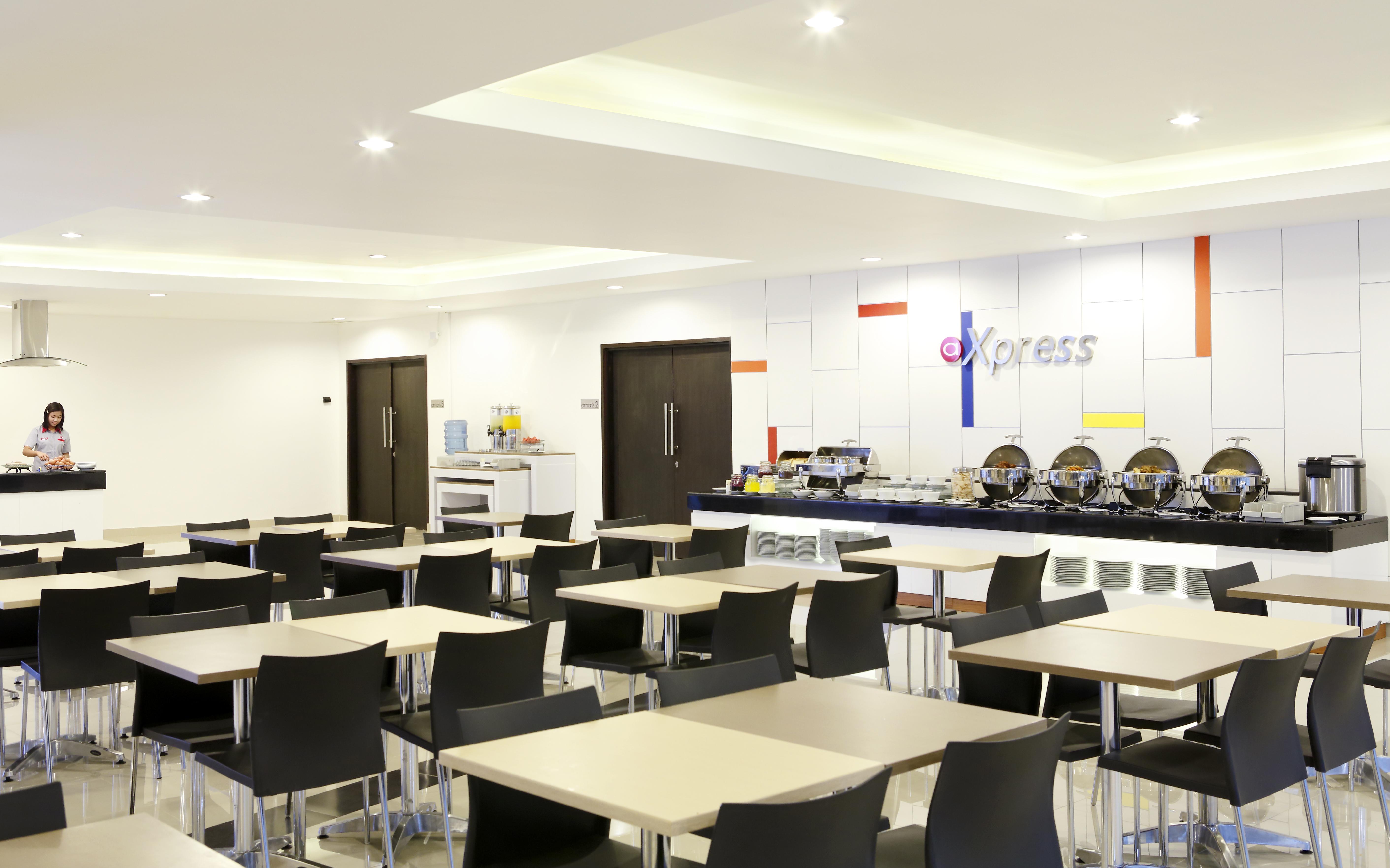 Amaris Hotel Ponorogo מראה חיצוני תמונה