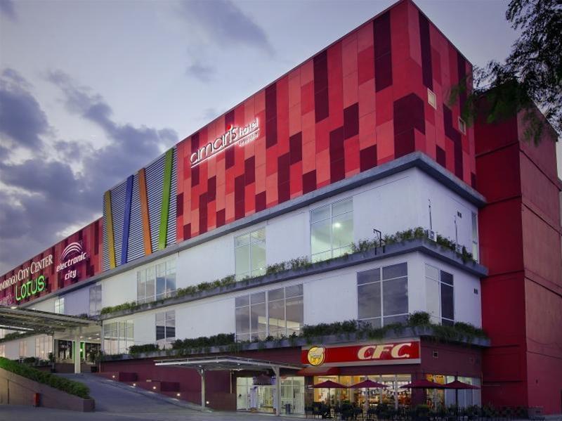 Amaris Hotel Ponorogo מראה חיצוני תמונה